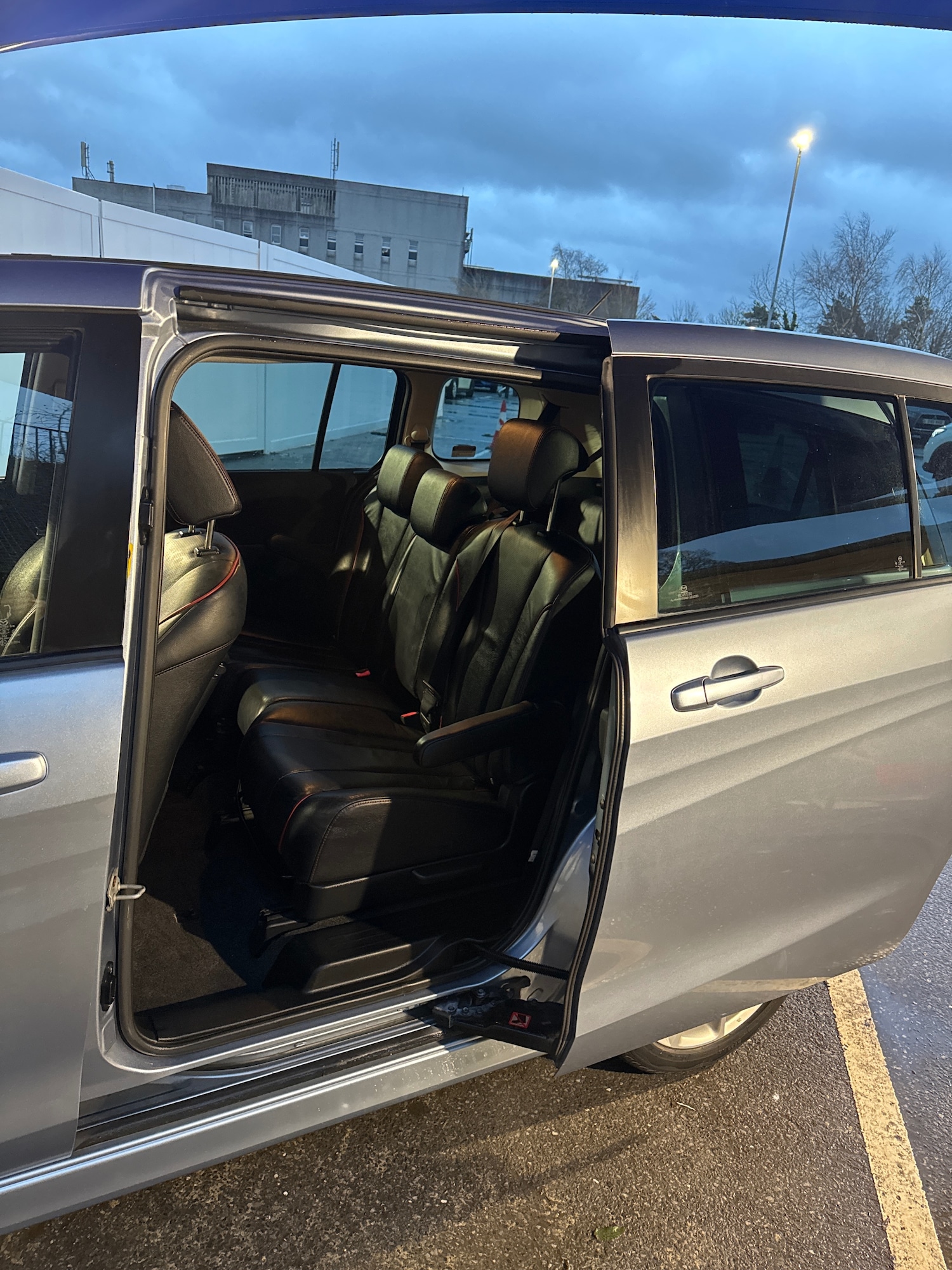 Used Mazda Mazda5 2010 for sale - 76847251: Photo 11