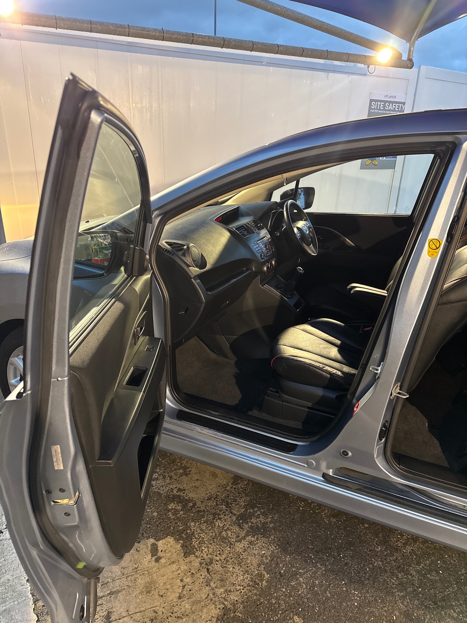 Used Mazda Mazda5 2010 for sale - 76847251: Photo 12