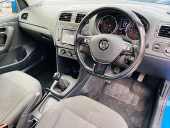 Used Volkswagen Polo 2015 for sale - 75456637: Photo