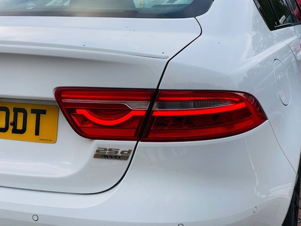 Used Jaguar XE 2017 for sale - 76173313: Photo 11