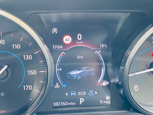 Used Jaguar XE 2017 for sale - 76173313: Photo 37