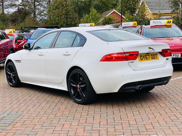 Used Jaguar XE 2017 for sale - 76173313: Photo 3