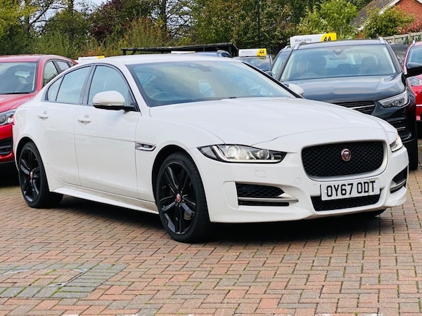 Used Jaguar XE 2017 for sale - 76173313: Photo 5