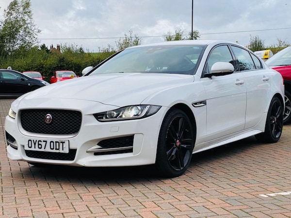 Used Jaguar XE 2017 for sale - 76173313: Photo 7