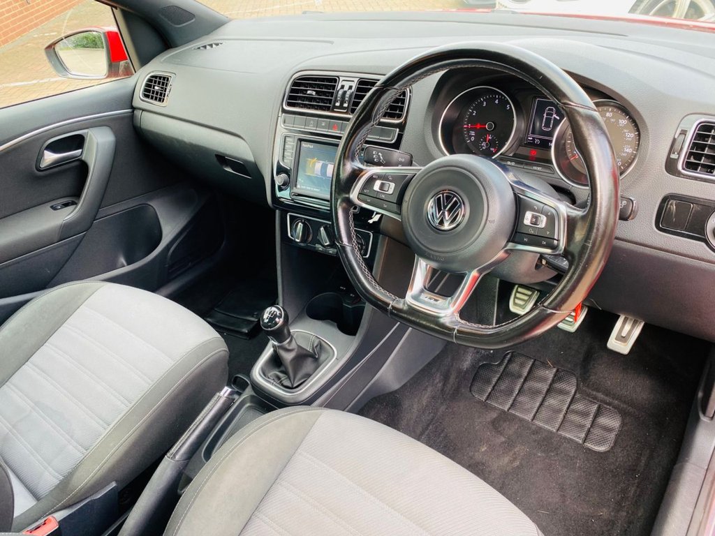 Used Volkswagen Polo 2017 for sale - 76385898: Photo 2