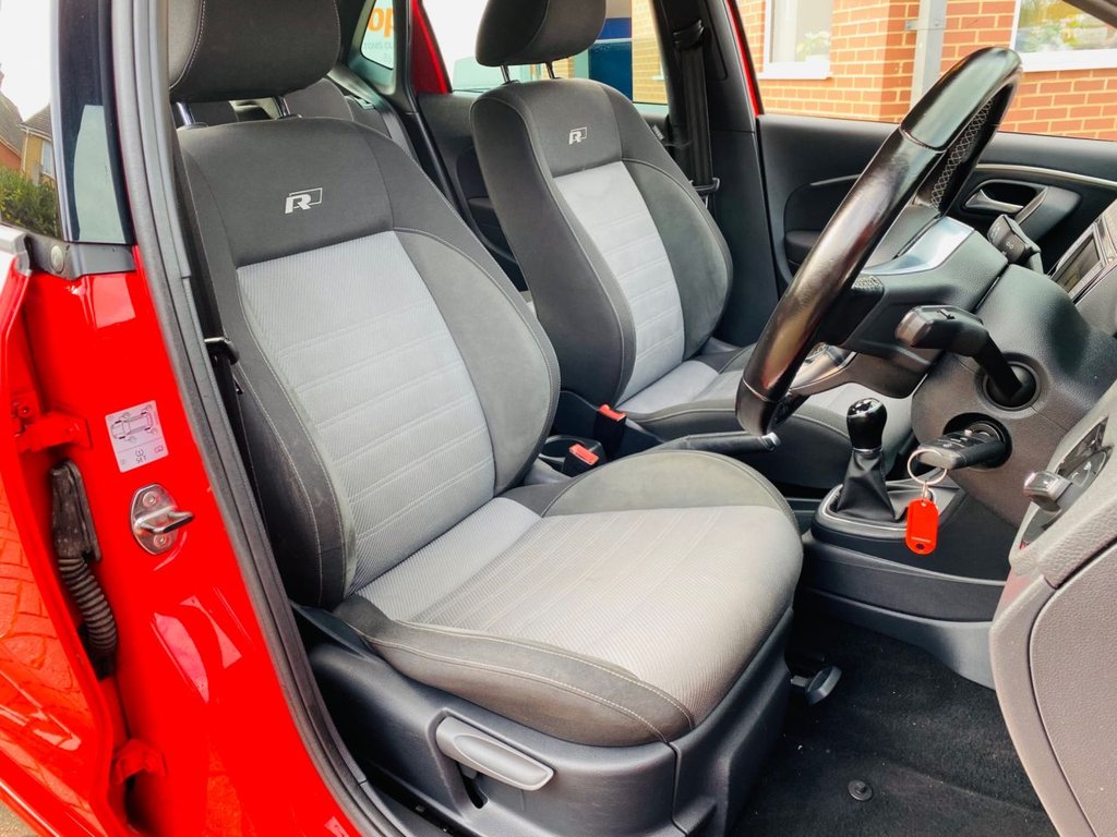 Used Volkswagen Polo 2017 for sale - 76385898: Photo 4