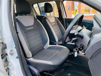 Used Dacia Sandero Stepway 2019 for sale - 76439418: Photo