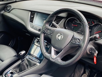 Used Vauxhall Grandland X 2019 for sale - 76223565: Photo 2
