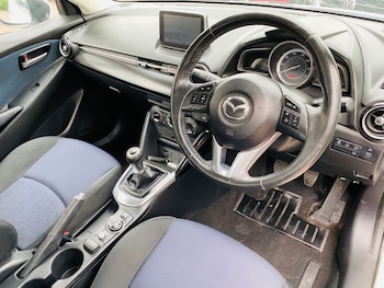 Used Mazda Mazda2 2017 for sale - 75276006: Photo