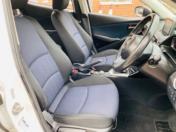 Used Mazda Mazda2 2017 for sale - 75276006: Photo