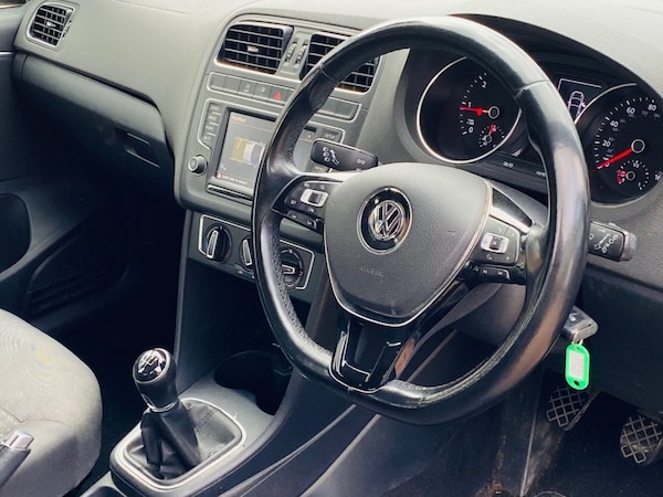 Used Volkswagen Polo 2016 for sale - 75896009: Photo 2