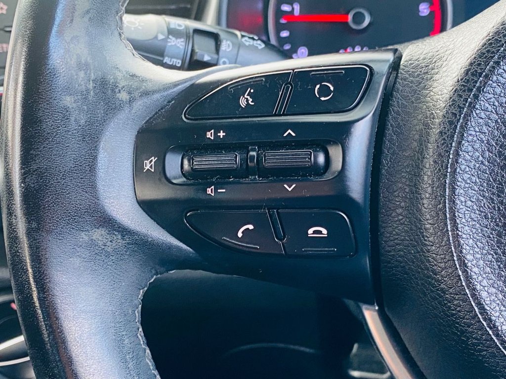 Used Kia Stonic 2018 for sale - 75985872: Photo 18