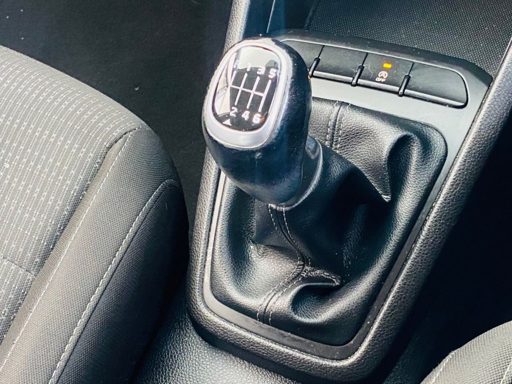 Used Kia Stonic 2018 for sale - 75985872: Photo 24