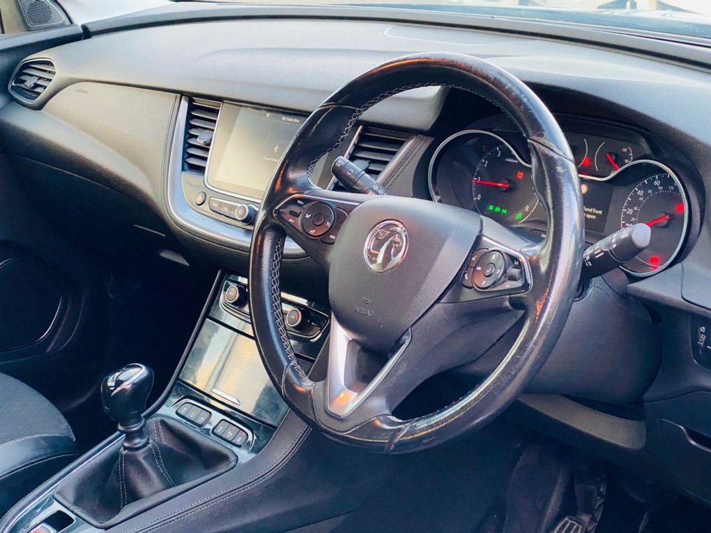 Used Vauxhall Grandland X 2018 for sale - 76469901: Photo 2