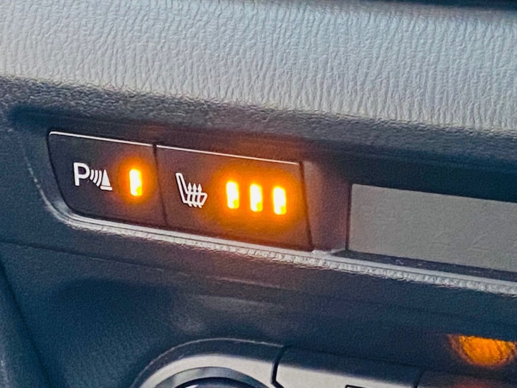 Used Mazda Mazda3 2014 for sale - 76173380: Photo 25