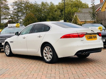 Used Jaguar XF 2016 for sale - 76092471: Photo 3