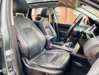 Used Land Rover Discovery Sport 2017 for sale - 75403310: Photo