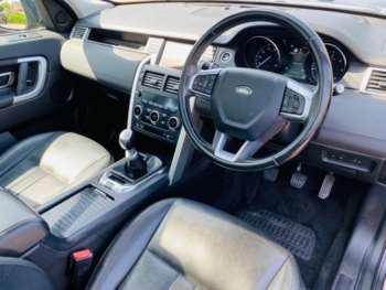 Used Land Rover Discovery Sport 2019 for sale - 74974081: Photo