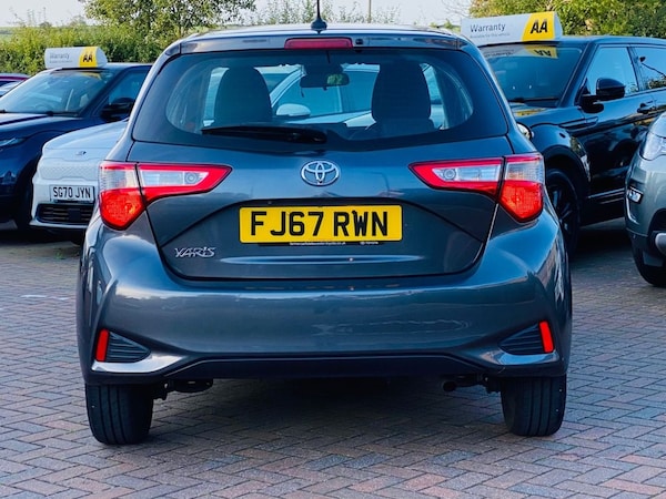 Used Toyota Yaris 2018 for sale - 76080470: Photo 10