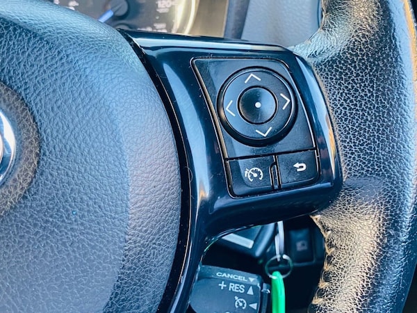 Used Toyota Yaris 2018 for sale - 76080470: Photo 19