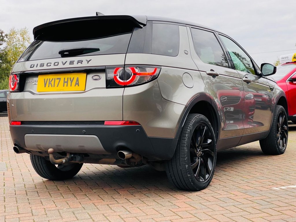Used Land Rover Discovery Sport 2017 for sale - 76385863: Photo 9