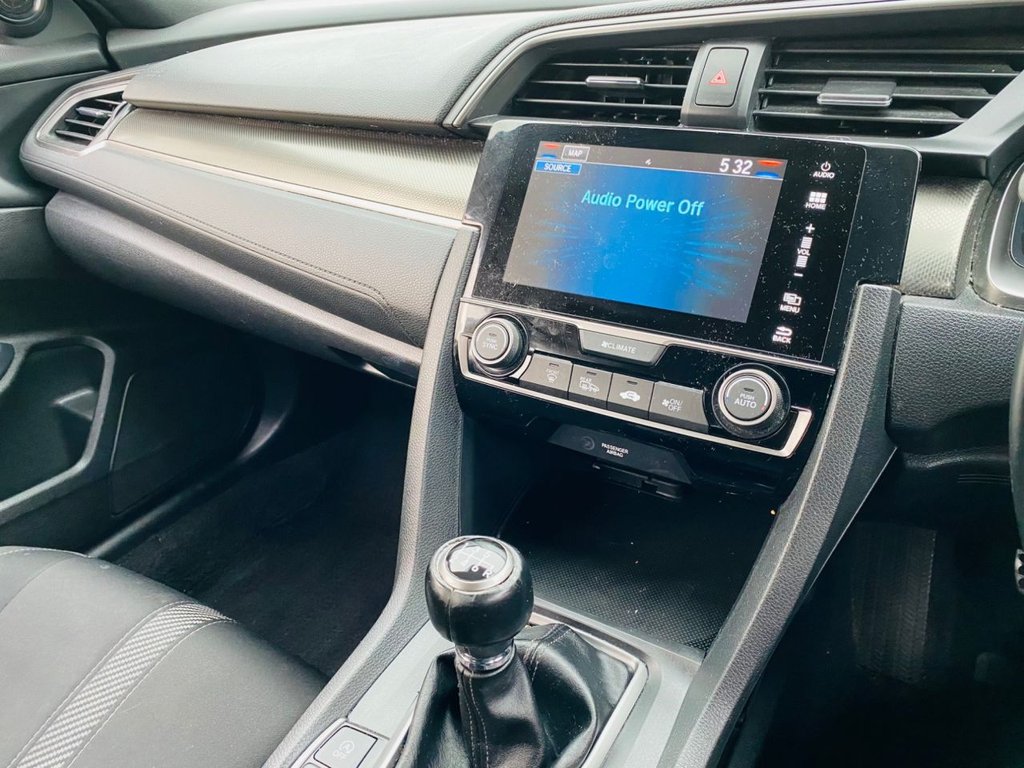 Used Honda Civic 2018 for sale - 76173258: Photo 21