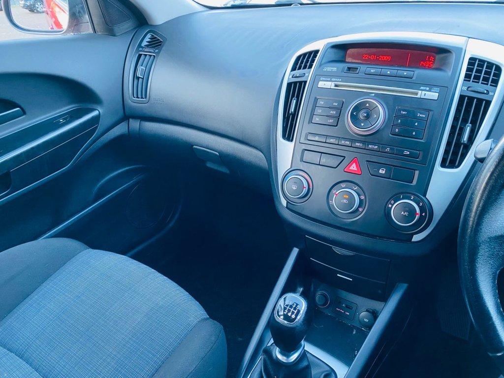 Used Kia Ceed 2011 for sale - 76386665: Photo 16