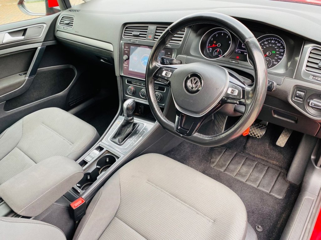 Used Volkswagen Golf 2017 for sale - 76385866: Photo 2