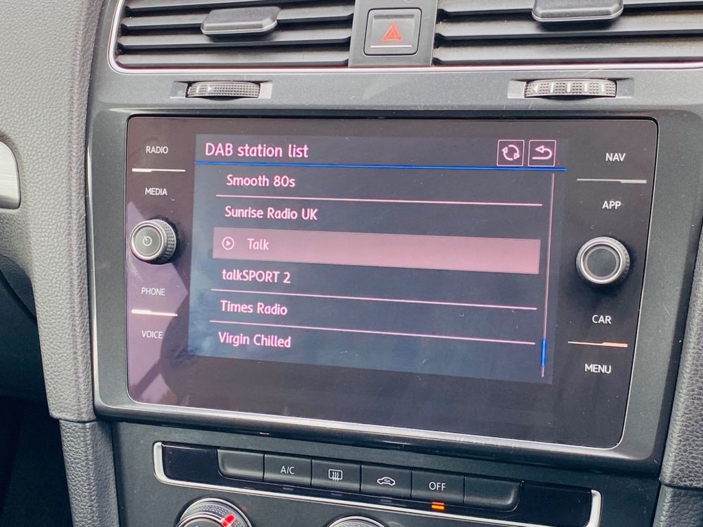 Used Volkswagen Golf 2017 for sale - 76385866: Photo 26