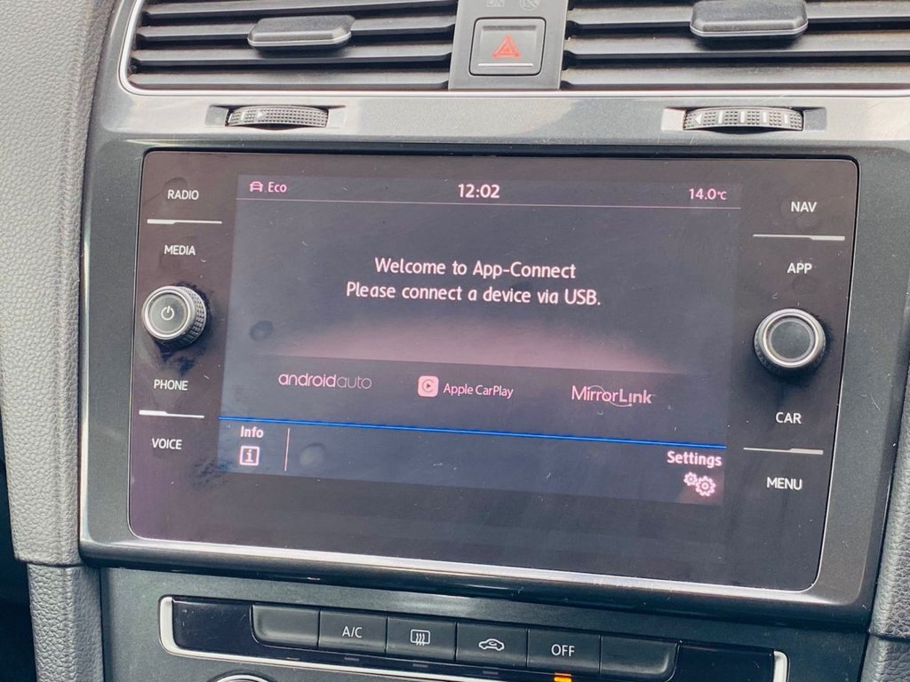 Used Volkswagen Golf 2017 for sale - 76385866: Photo 29