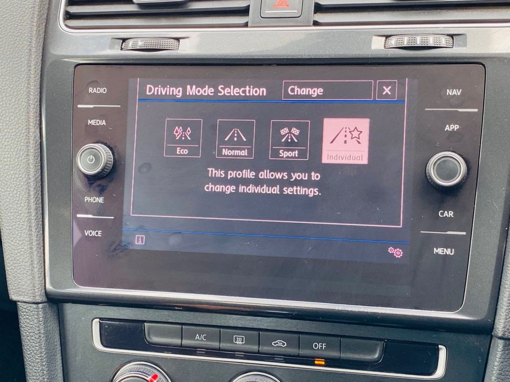 Used Volkswagen Golf 2017 for sale - 76385866: Photo 36