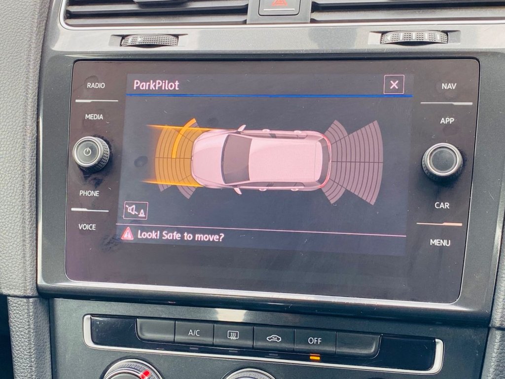 Used Volkswagen Golf 2017 for sale - 76385866: Photo 37