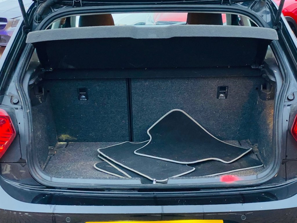 Used Volkswagen Polo 2018 for sale - 76520790: Photo 10