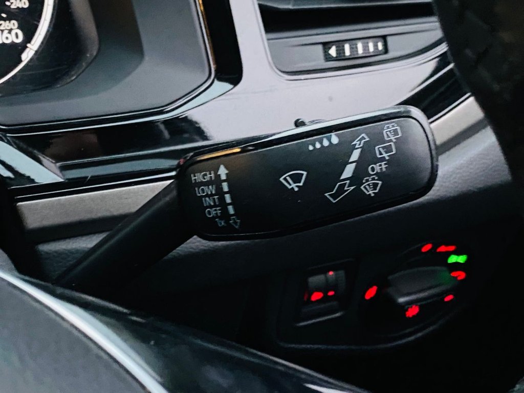 Used Volkswagen Polo 2018 for sale - 76520790: Photo 13