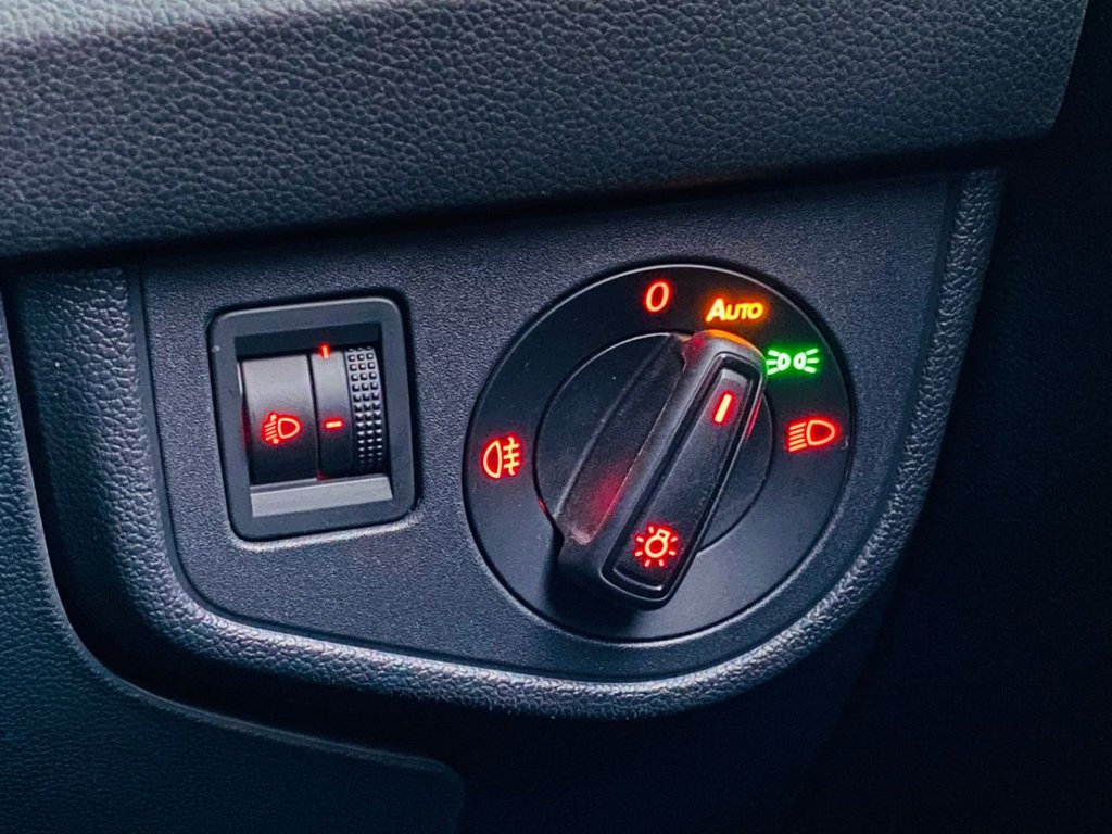 Used Volkswagen Polo 2018 for sale - 76520790: Photo 21