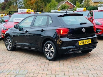 Used Volkswagen Polo 2018 for sale - 76520790: Photo