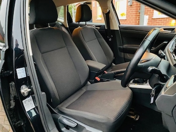 Used Volkswagen Polo 2018 for sale - 76520790: Photo