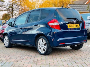 Used Honda Jazz 2013 for sale - 76474569: Photo