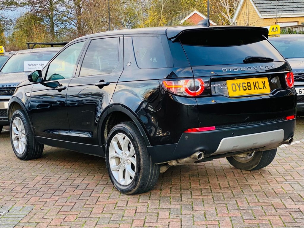 Used Land Rover Discovery Sport 2018 for sale - 76535721: Photo 3