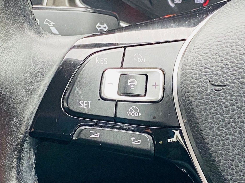 Used Volkswagen T-Roc 2018 for sale - 76223792: Photo 18