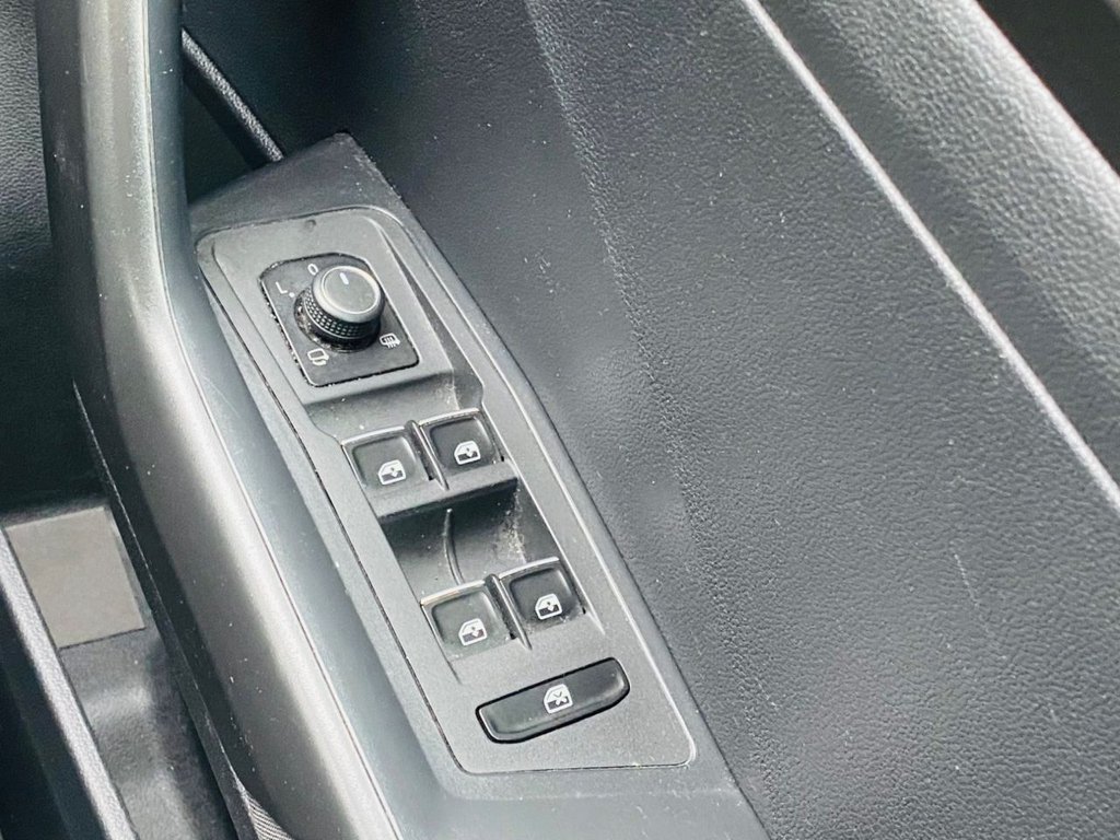 Used Volkswagen T-Roc 2018 for sale - 76223792: Photo 21