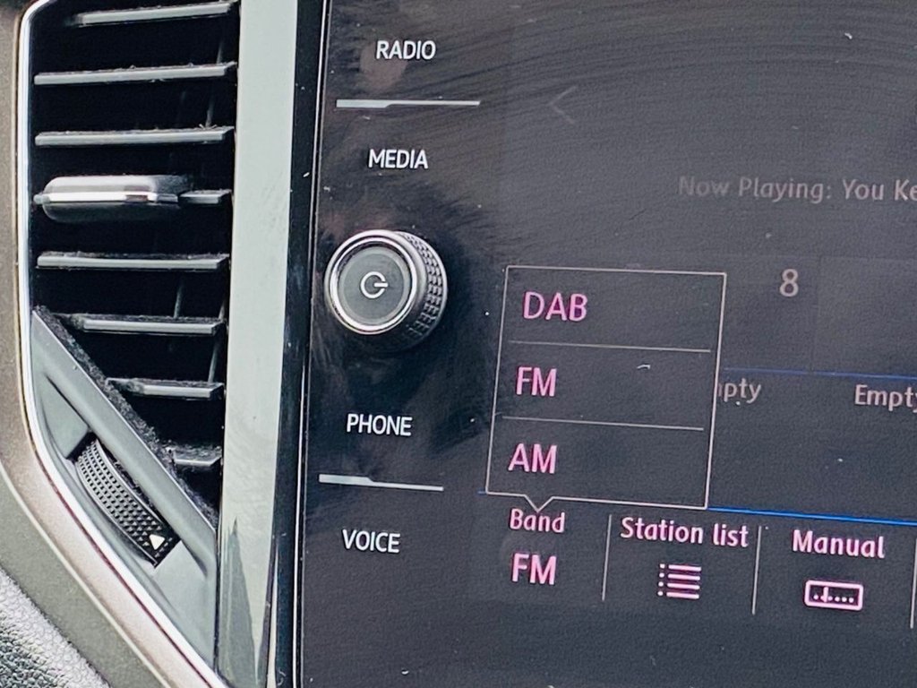 Used Volkswagen T-Roc 2018 for sale - 76223792: Photo 25