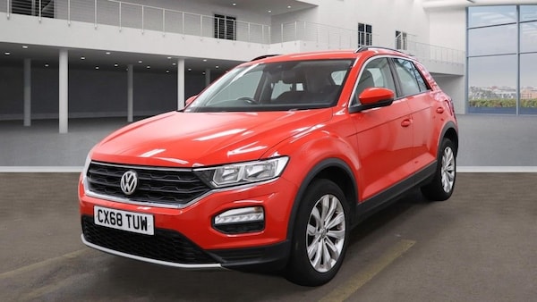 Used Volkswagen T-Roc 2018 for sale - 76223792: Photo 2