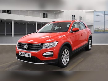 Used Volkswagen T-Roc 2018 for sale - 76223792: Photo 2