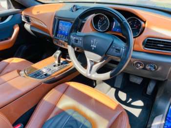 Used Maserati Levante 2016 for sale - 74947676: Photo