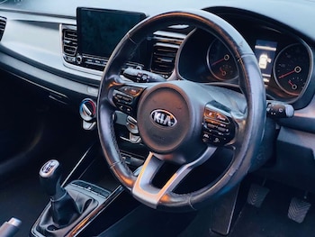 Used Kia Rio 2021 for sale - 76631807: Photo