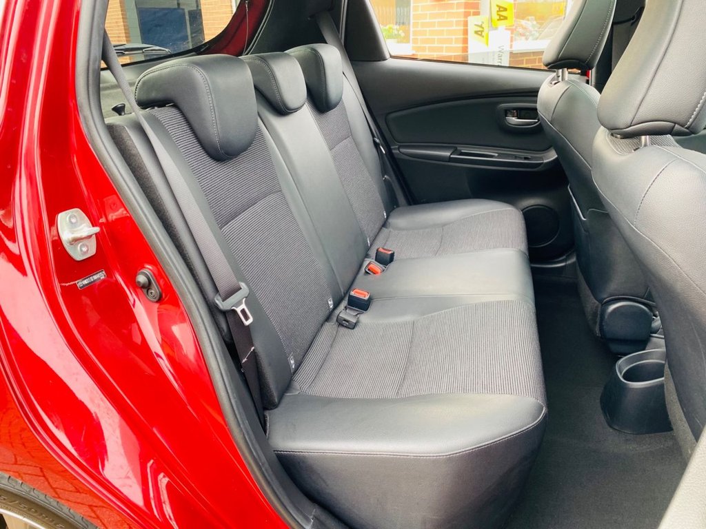 Used Toyota Yaris 2017 for sale - 76439425: Photo 13