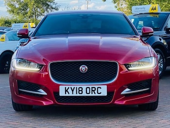 Used Jaguar XE 2018 for sale - 75916655: Photo