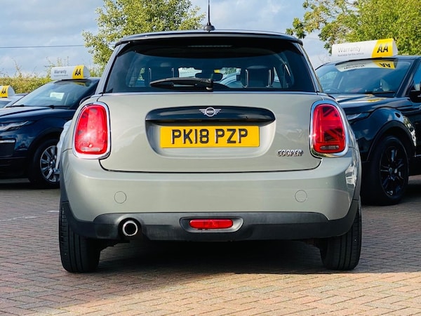 Used MINI Hatch 2018 for sale - 76080529: Photo 10