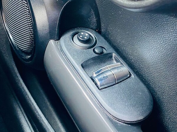 Used MINI Hatch 2018 for sale - 76080529: Photo 19